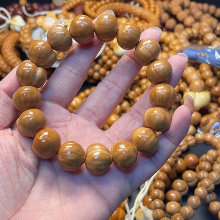 猴头全品屁桃手串