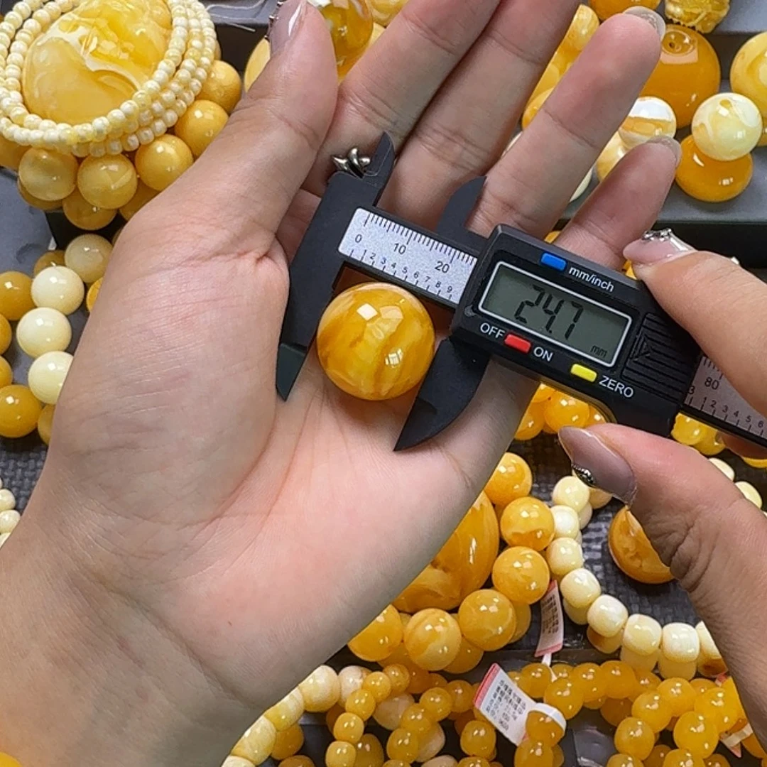 未镶嵌蜜蜡珠宝奇石