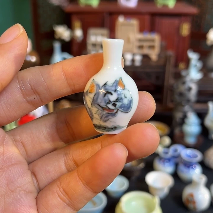 摆件小****?微陶老王迷你花瓶
