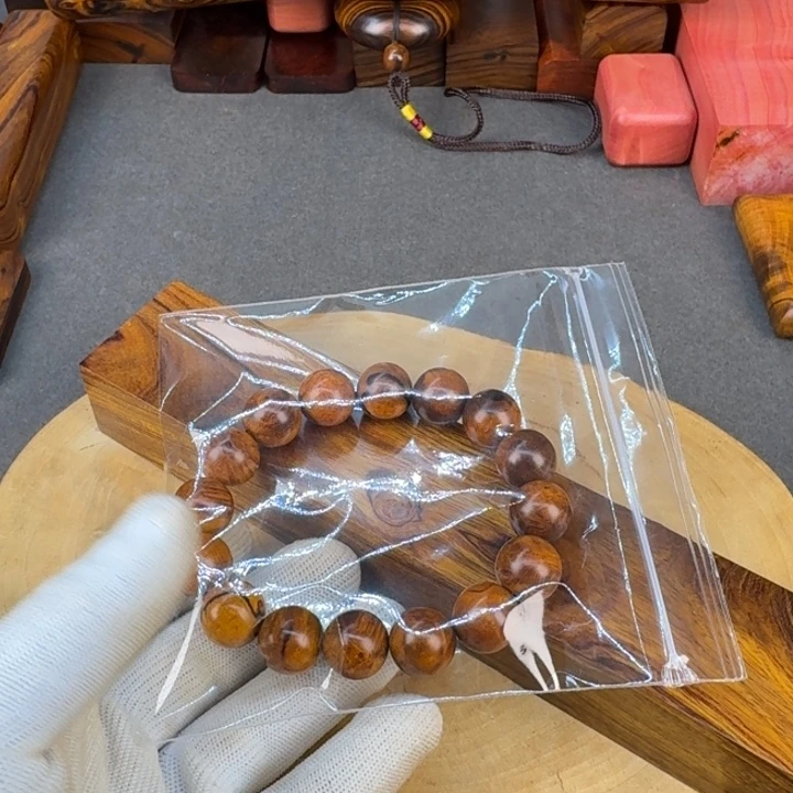 方***晓美国沙漠铁1.5手串