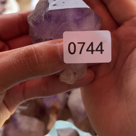 【闪购商品】未镶嵌大型摆件（非配饰）水晶哈****?