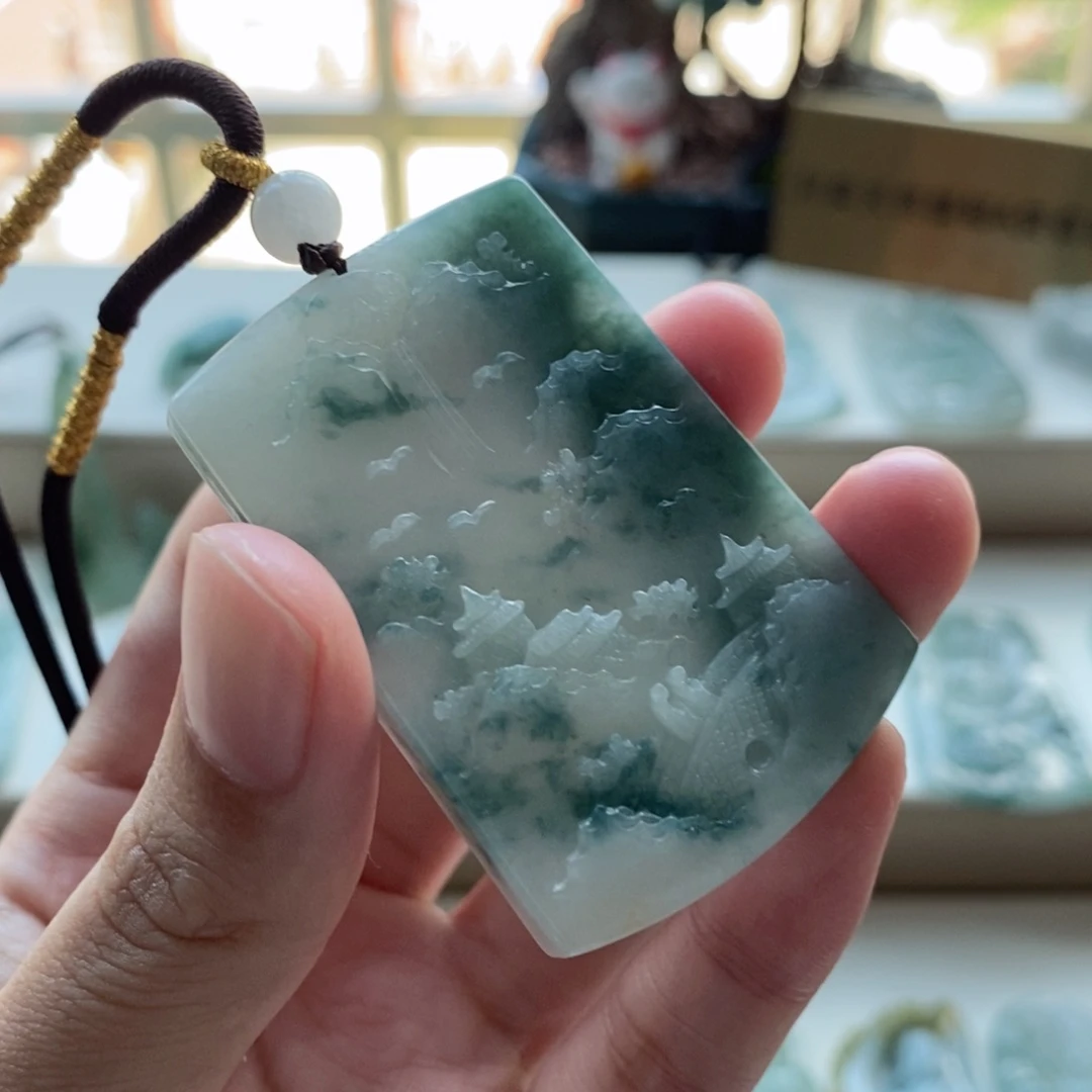 【闪购商品】颈饰未镶嵌翡翠山***外天然缅甸A货翡翠