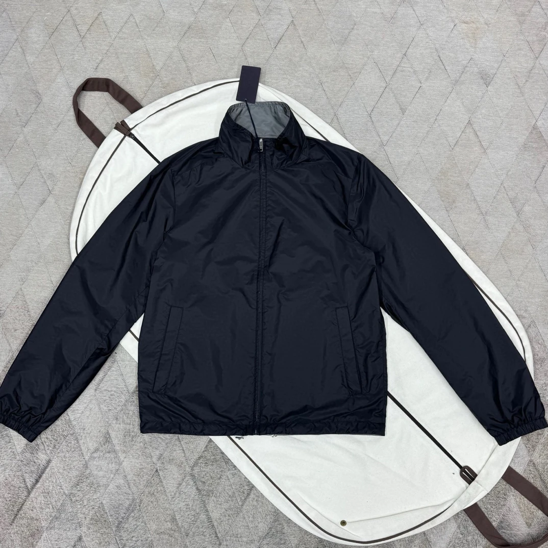 全新未使用 Prada/普拉达 132737 男款黑色双面可穿尼龙夹克