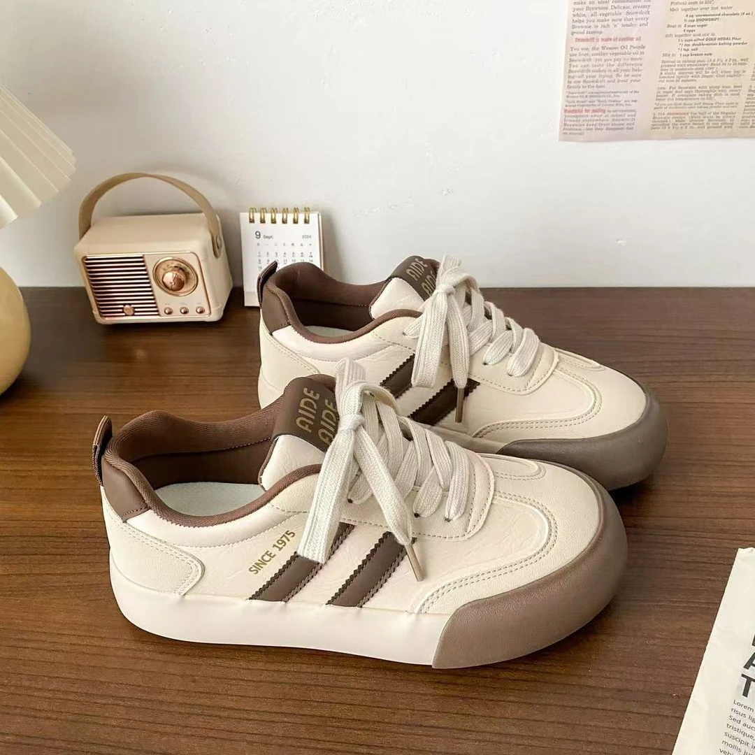 TP502米棕 港风厚底德训鞋女新款圆头板鞋爆款复古小众休闲小白鞋