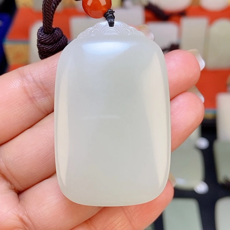 【闪购商品】颈饰未镶嵌和田玉