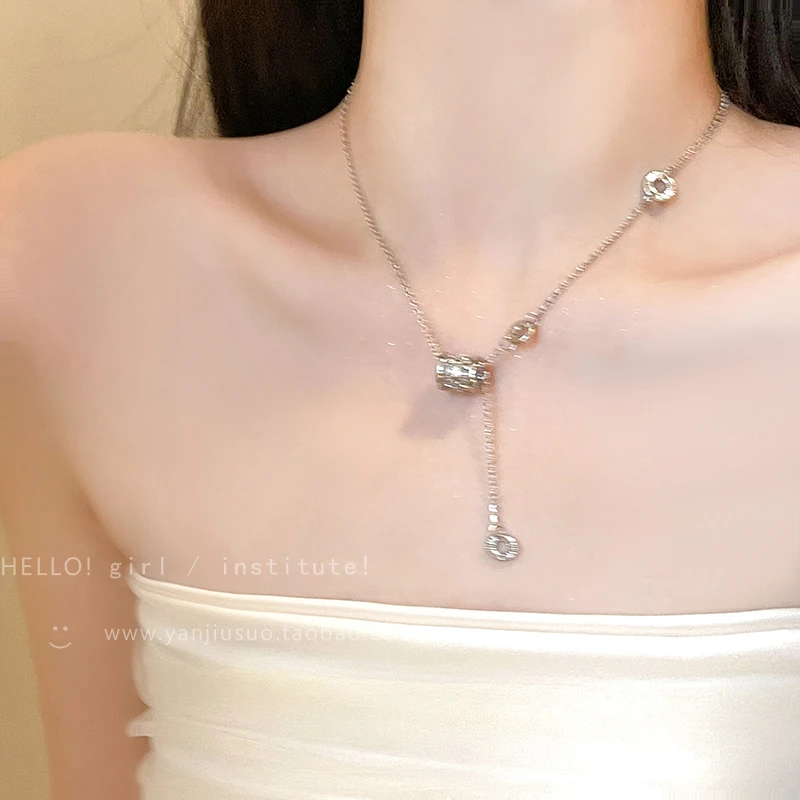 巴黎「设计师」｜明星同款｜钛钢不掉色小蛮腰流苏项链女款2025新