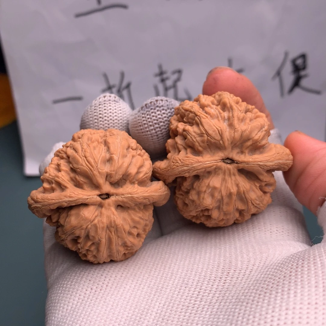 广***人文玩核桃吊坠将军6