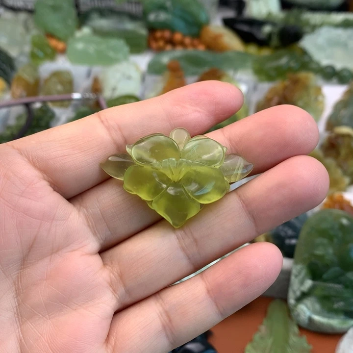 【闪购商品】蛇纹石玉未镶嵌颈饰