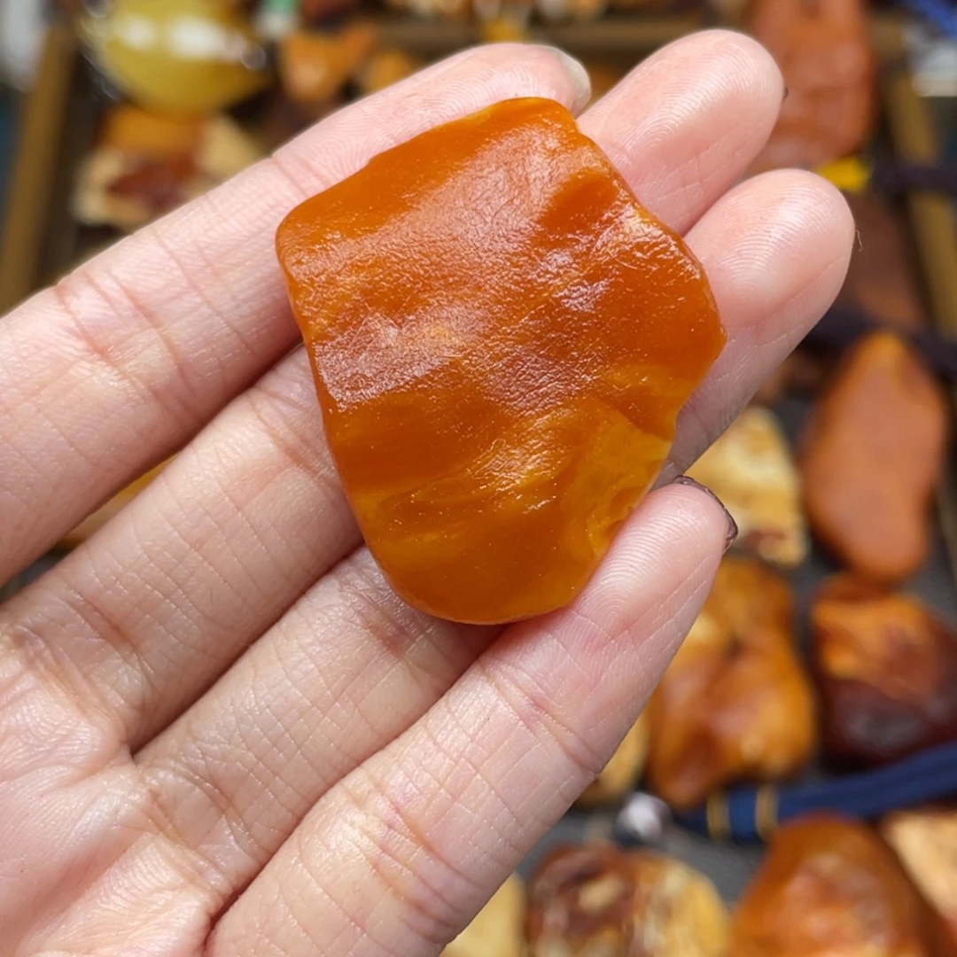 琥珀未镶嵌珠宝奇石