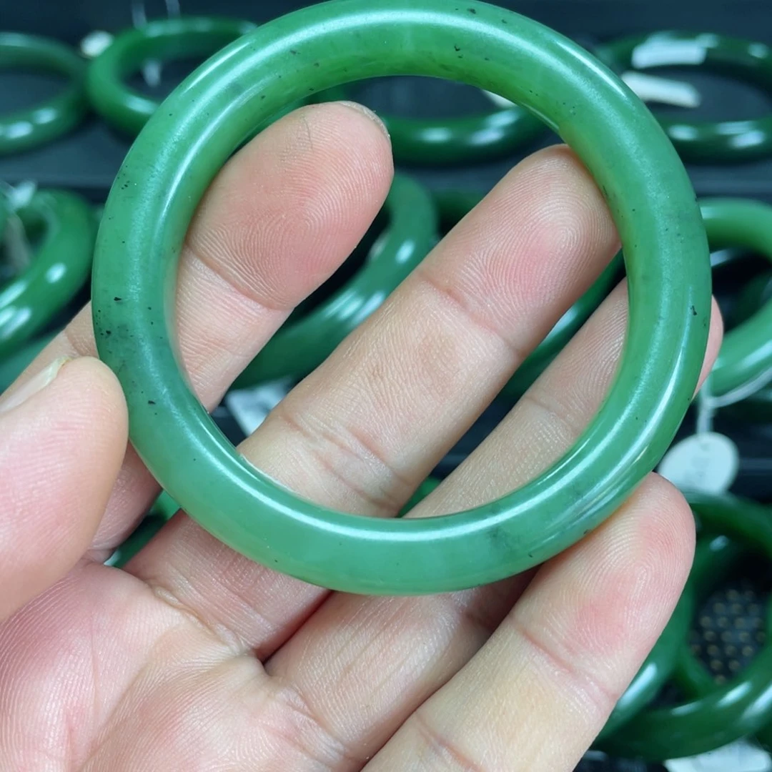 和田玉（碧玉）手镯未镶嵌