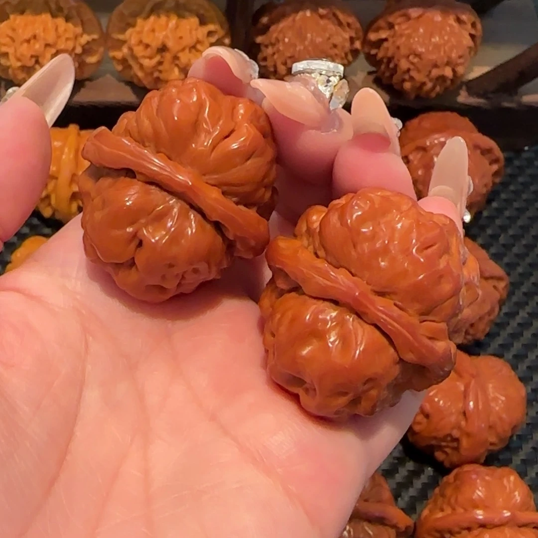 文玩核桃吊坠蛤蟆头36精品0443