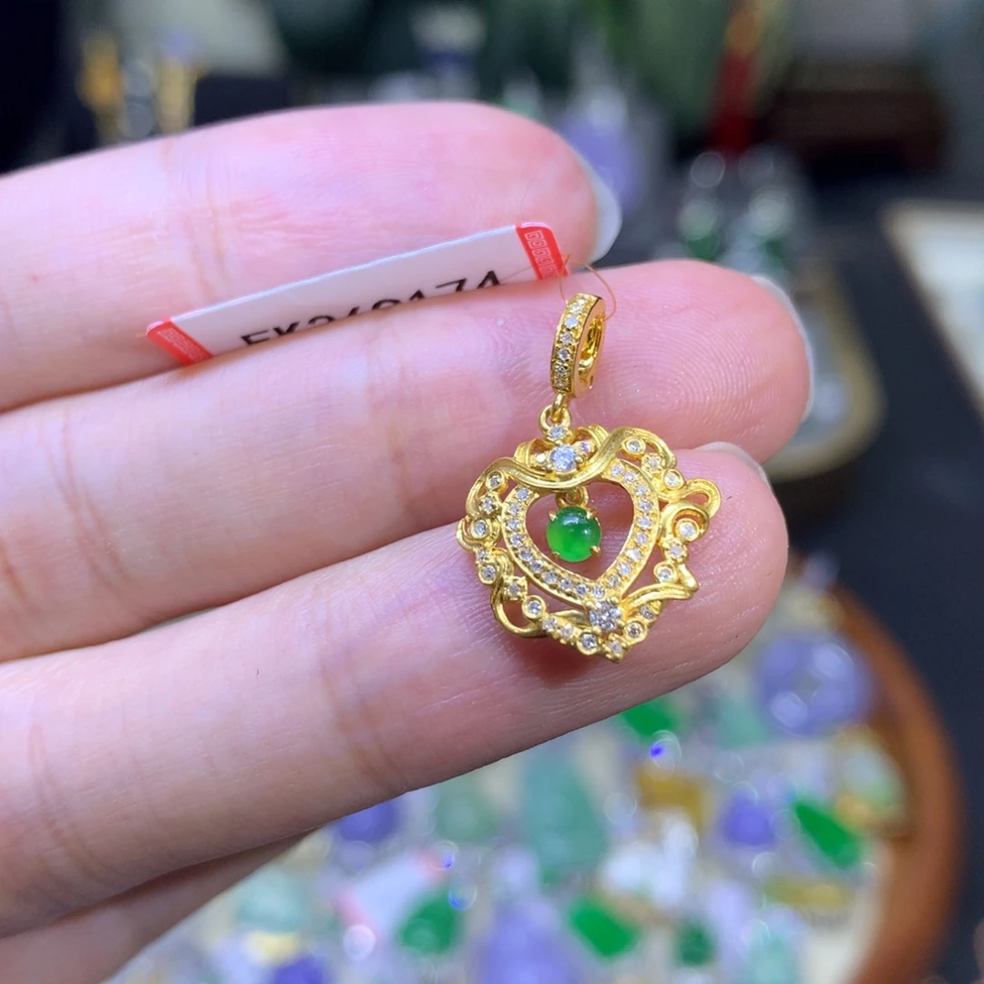 翡翠18K金镶嵌颈饰翡翠吊坠项链