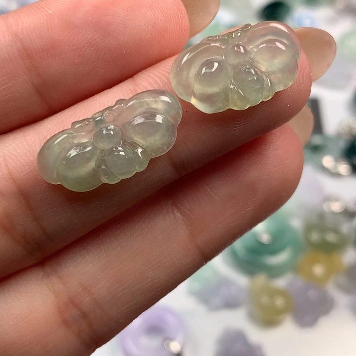 翡翠未镶嵌项圈翡翠