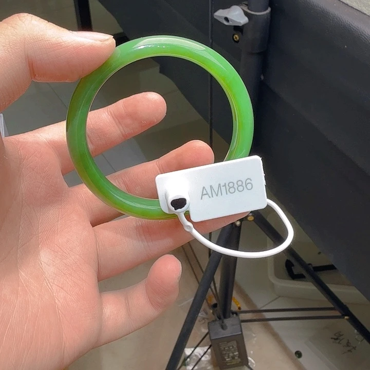 未镶嵌手镯和田玉（碧玉）