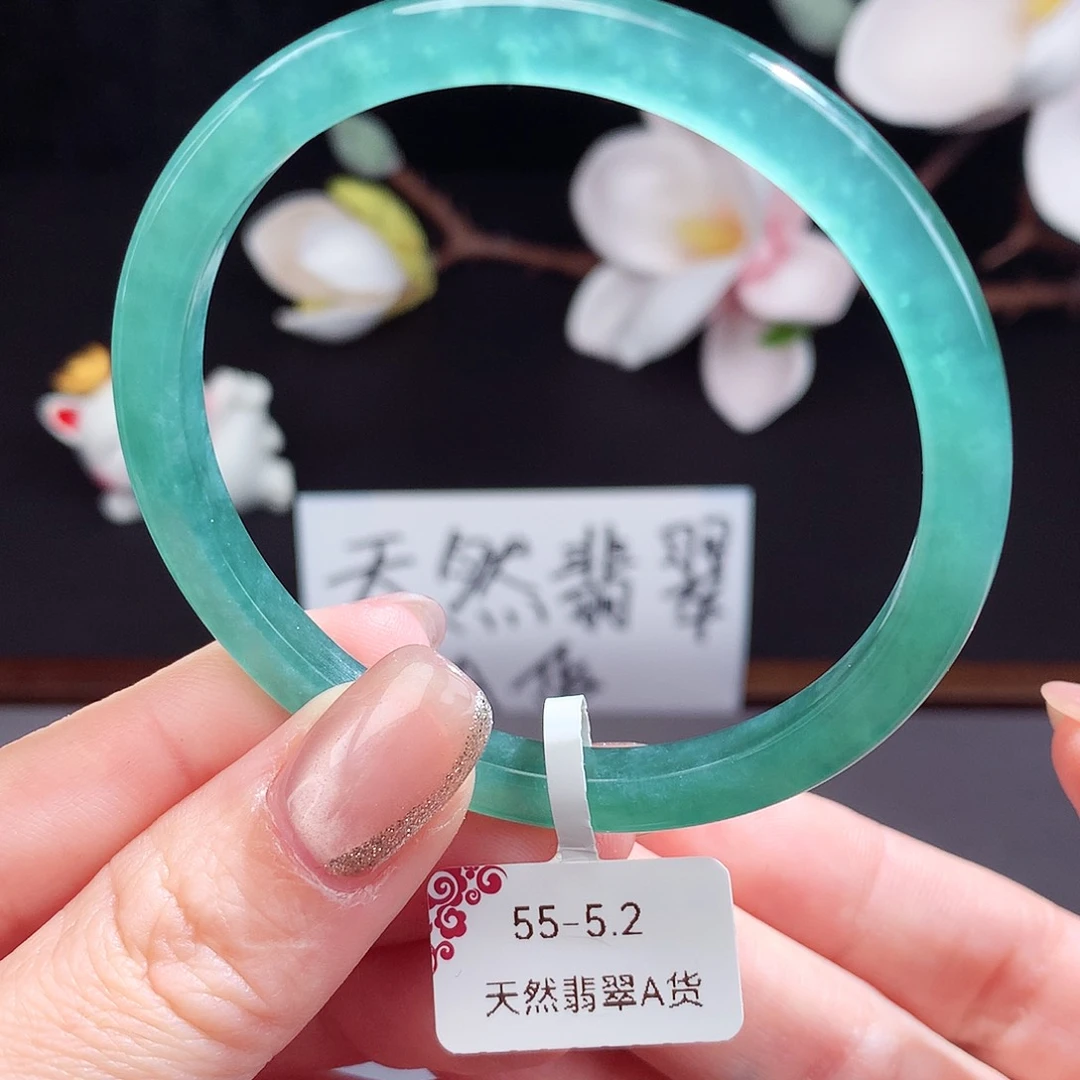 翡翠手镯（圆镯）未镶嵌