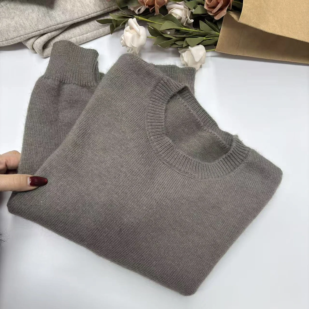 (玉姐家)秋冬新款时尚百搭圆领纯色长袖浣熊绒毛衣f2039 J02929