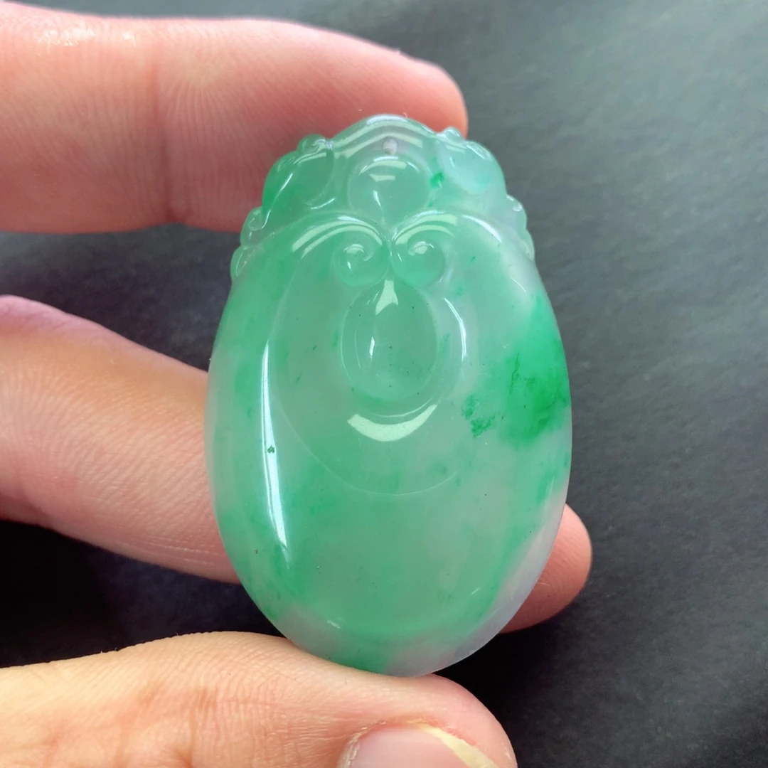 石英质玉未镶嵌颈饰