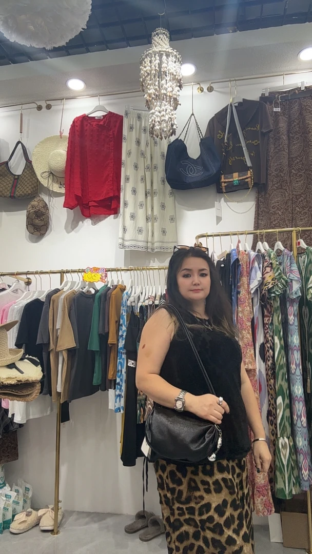 运动风轻奢枕头包单肩包零钱包晚宴包水洗耐刮日系