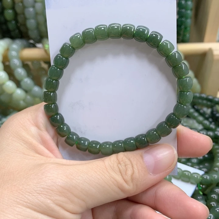 小***木和田玉未镶嵌珠宝奇石