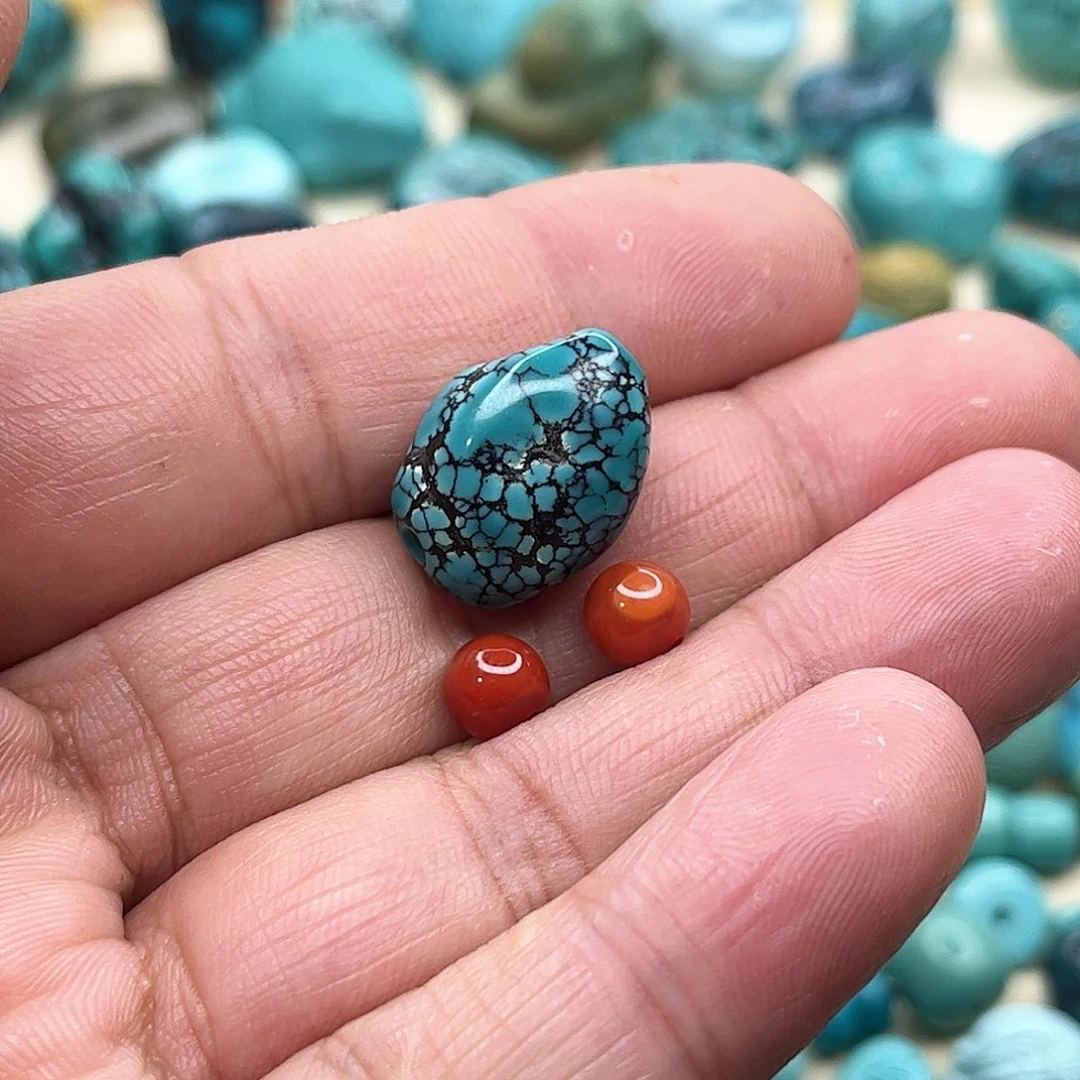 南红玛瑙随形未镶嵌
