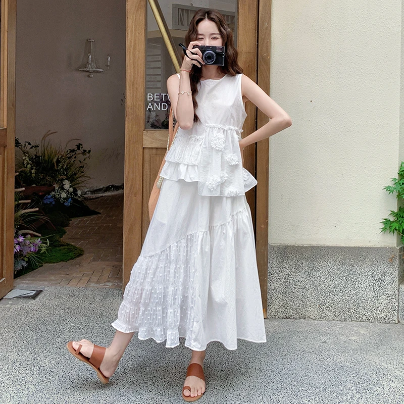 白色超仙立体花朵套装裙女2025年夏季巨好看法式背心半身裙两件套