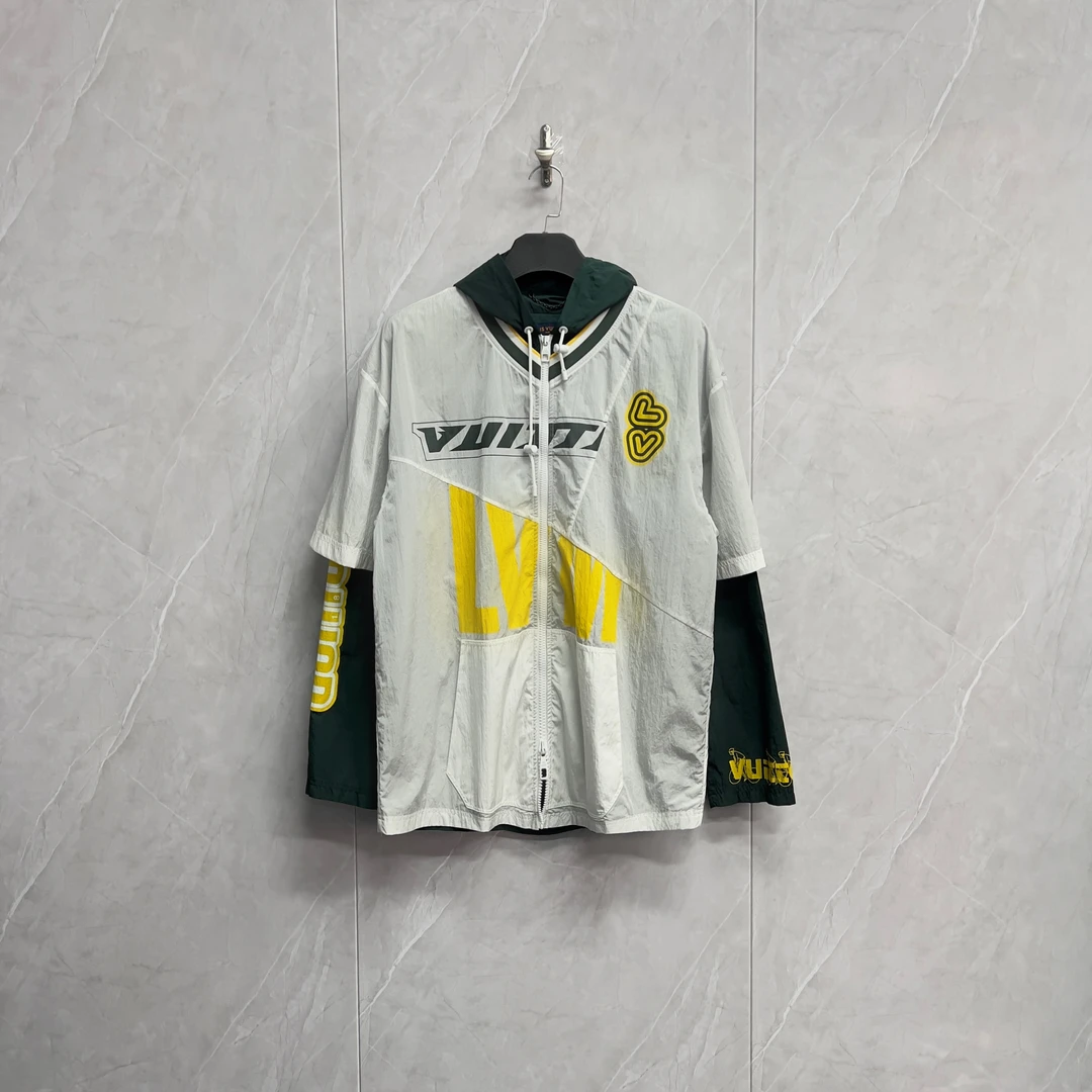 全新未使用 LouisVuitton/路易威登 假两件Logo夹克/W0232/46码