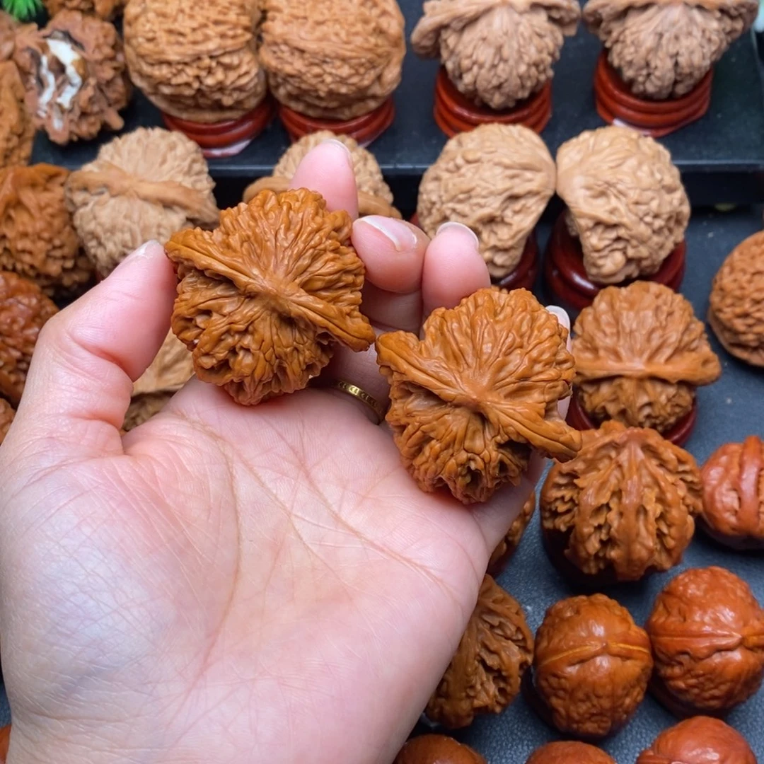 文玩核桃把件44虎头