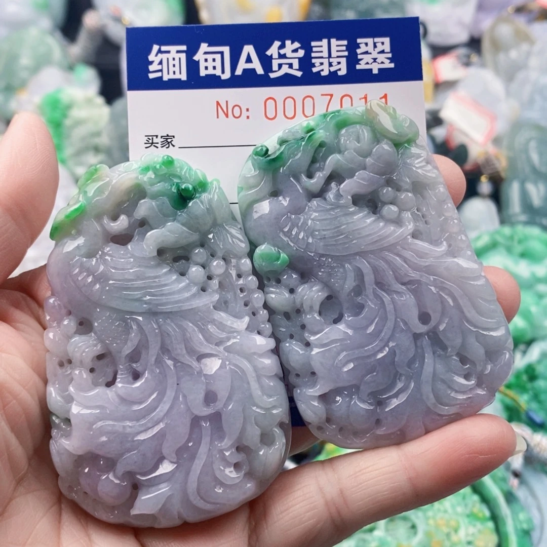 只***佬翡翠未镶嵌吊坠(不含链)