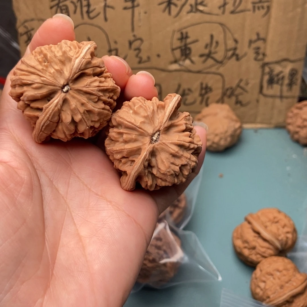 蝈***蝈吊坠文玩核桃凤凰台13