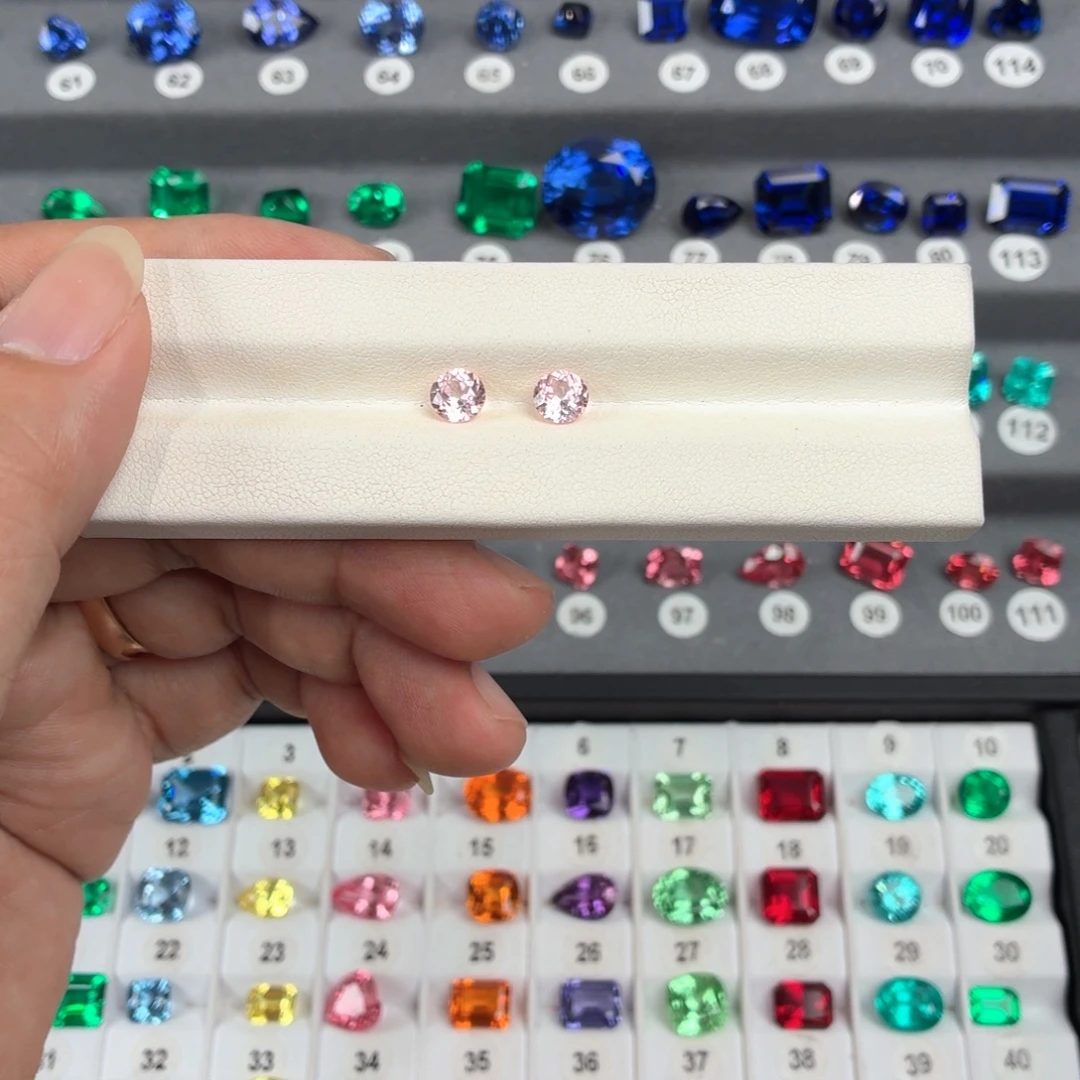 情***素合成（培育）蓝宝石裸石2.24