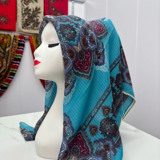 نەقىش گۈللۈك يىپ ياغلىق  民族风经典复古花型方巾百搭时尚洋气