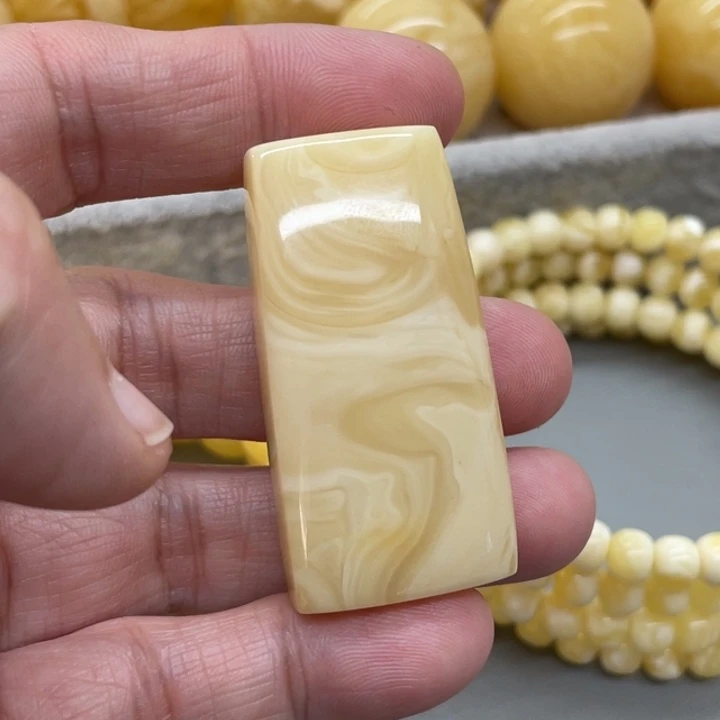 琥珀未镶嵌裸石蜜蜡