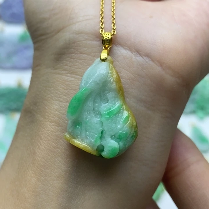 翡翠未镶嵌颈饰翡翠