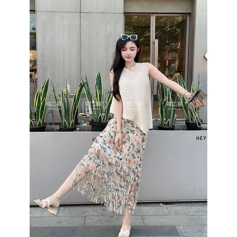 【褶二喜】新款显白碎花双层流苏裙慵懒无袖上衣设计感套装裙女