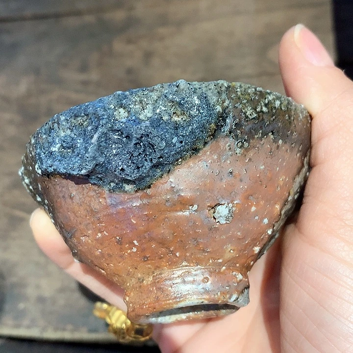 紫砂壶中含有一块天然冰膜～***?