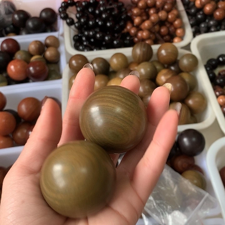 胡*Dfgjkjfdvjkiffgk