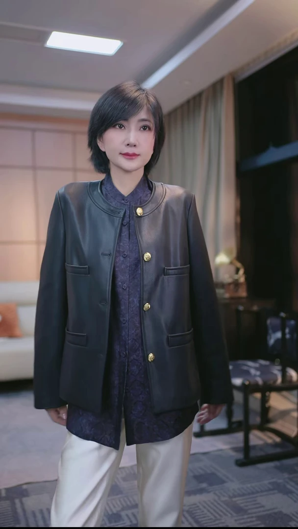 2025秋冬款廓形短款羊皮皮衣