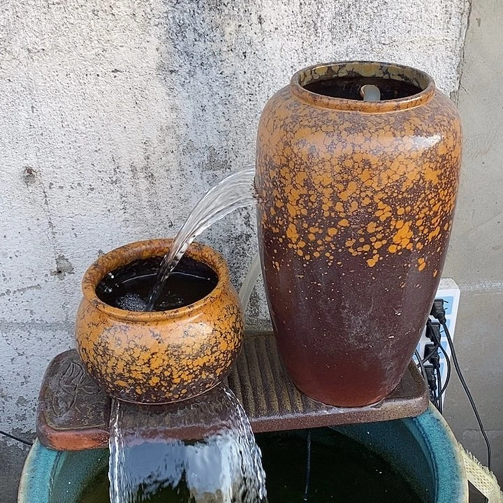 水泵23w，弯头，两个流水罐