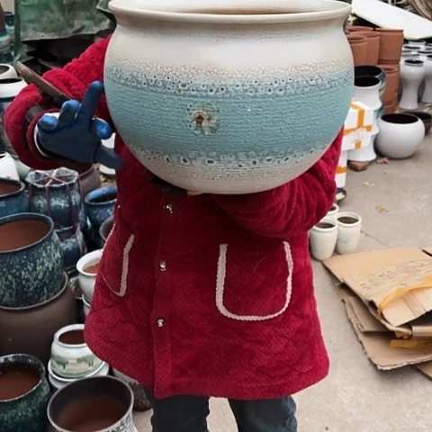 口32高24瑕疵盆子。