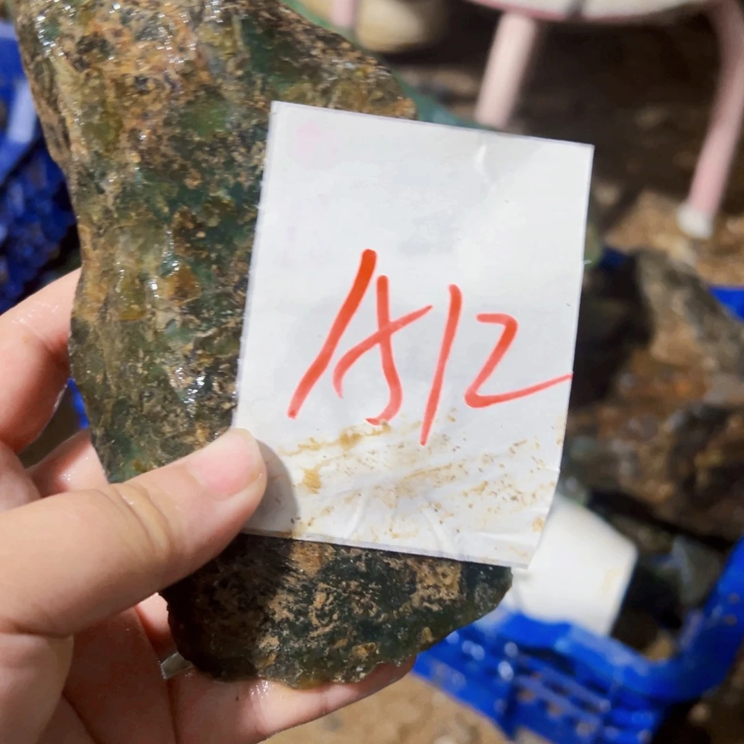 蛇纹石玉未镶嵌原石