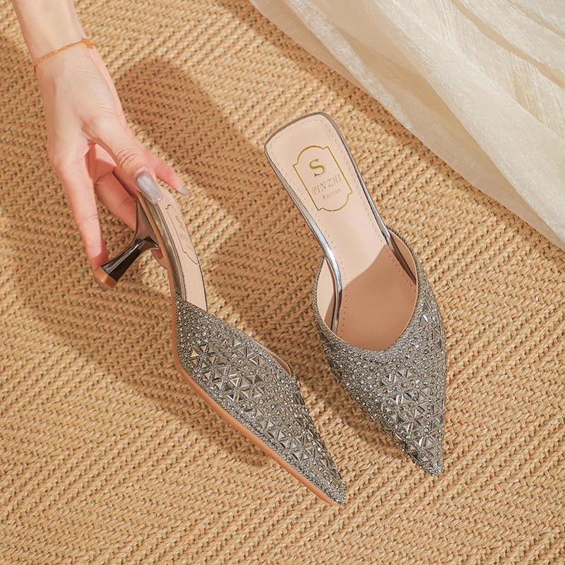 网红水钻拖鞋女夏时尚尖头细跟女鞋2025新款凉拖女高跟包头半拖鞋