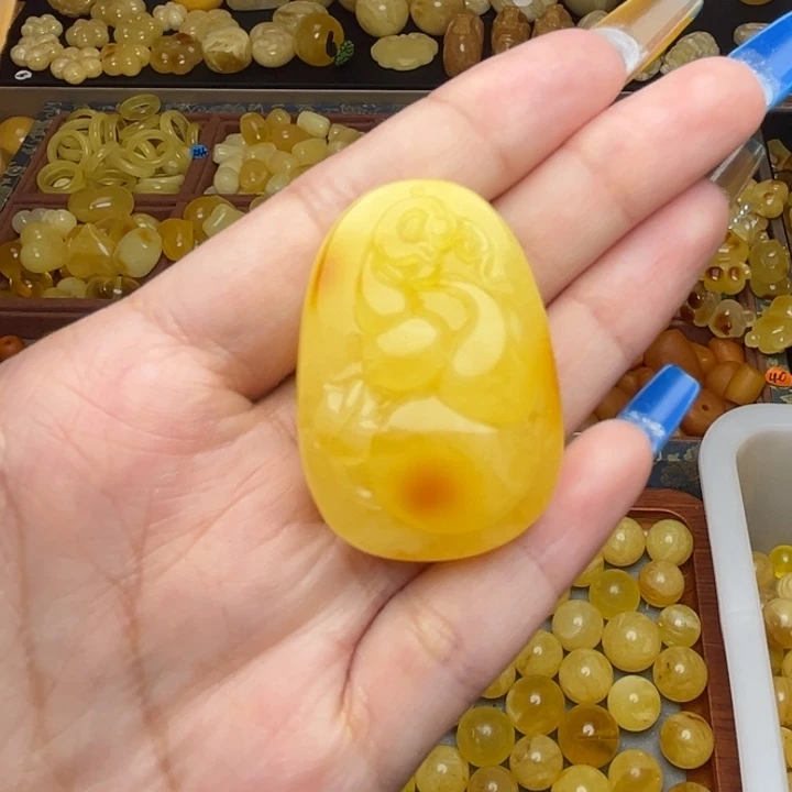 蜜蜡未镶嵌珠宝奇石182-天然蜜蜡满蜡鸡油黄葫芦吊坠微瑕