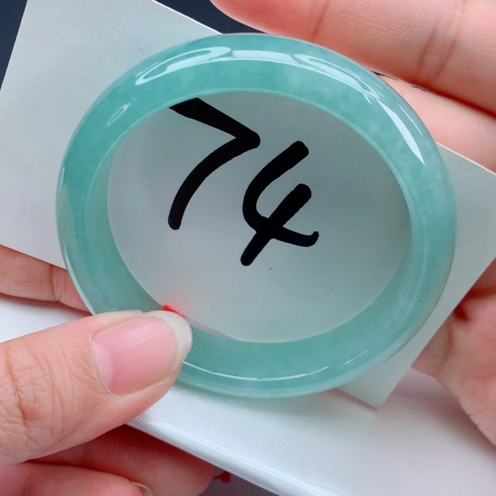 翡翠手镯未镶嵌正