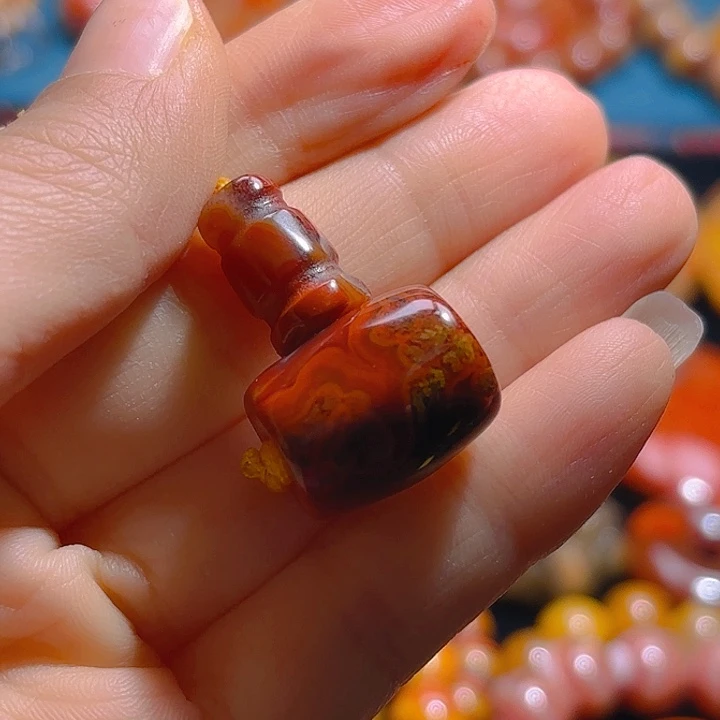 玛瑙/玉髓吊坠(不含链)未镶嵌香**毒