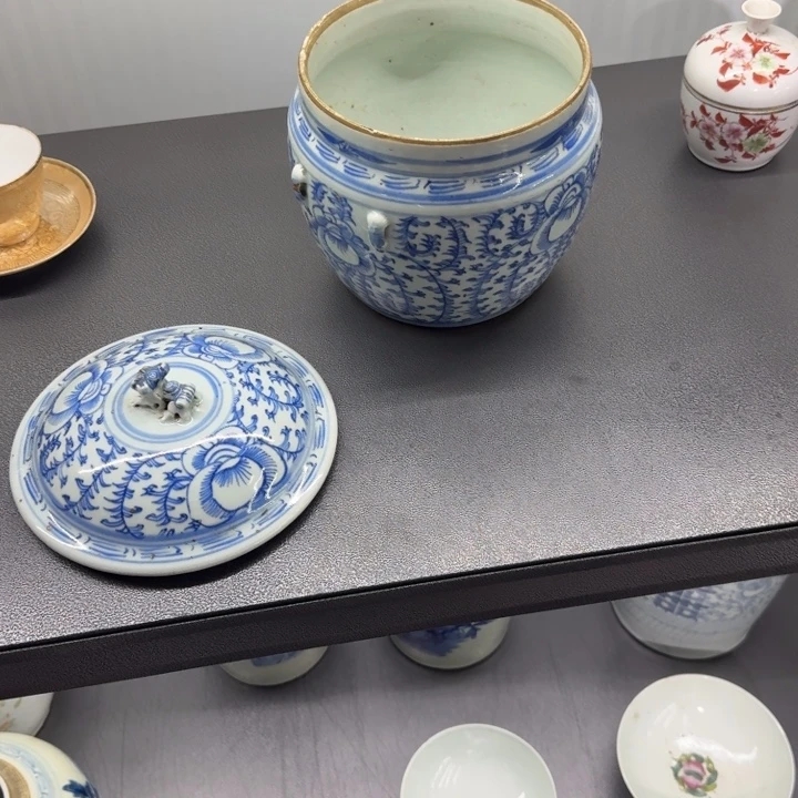 种***虎摆件我的瓷器一物一拍