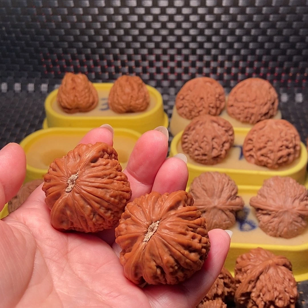 文玩核桃吊坠铁锤3