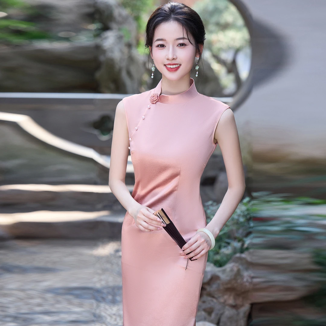 轻奢中式改良旗袍女年轻款新娘订婚回门宴礼服2025年夏季新款无袖