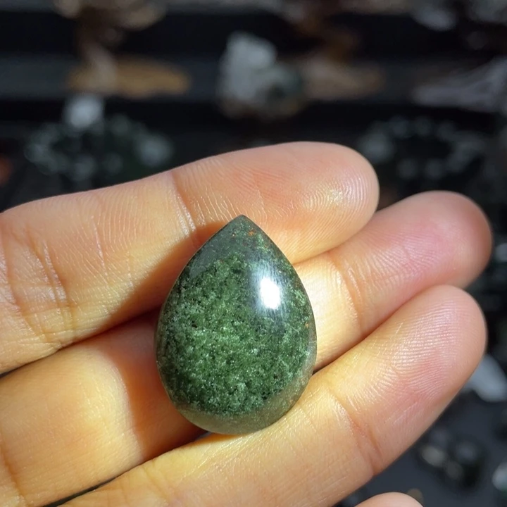 未镶嵌颈饰水晶绿幽灵水滴定制