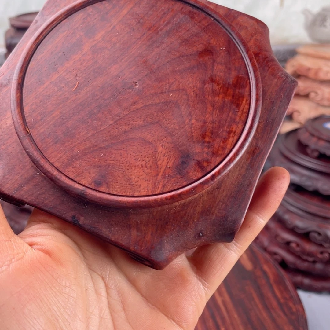 龙***哥血檀血檀底座整木雕刻