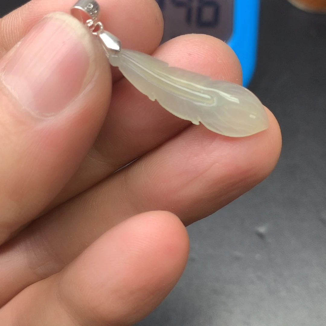 翡翠未镶嵌颈饰翡翠首饰和翡翠珠宝